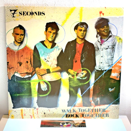 Seconds walk together - seconds,