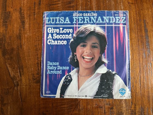 Luisa fernandez give - luisa, a